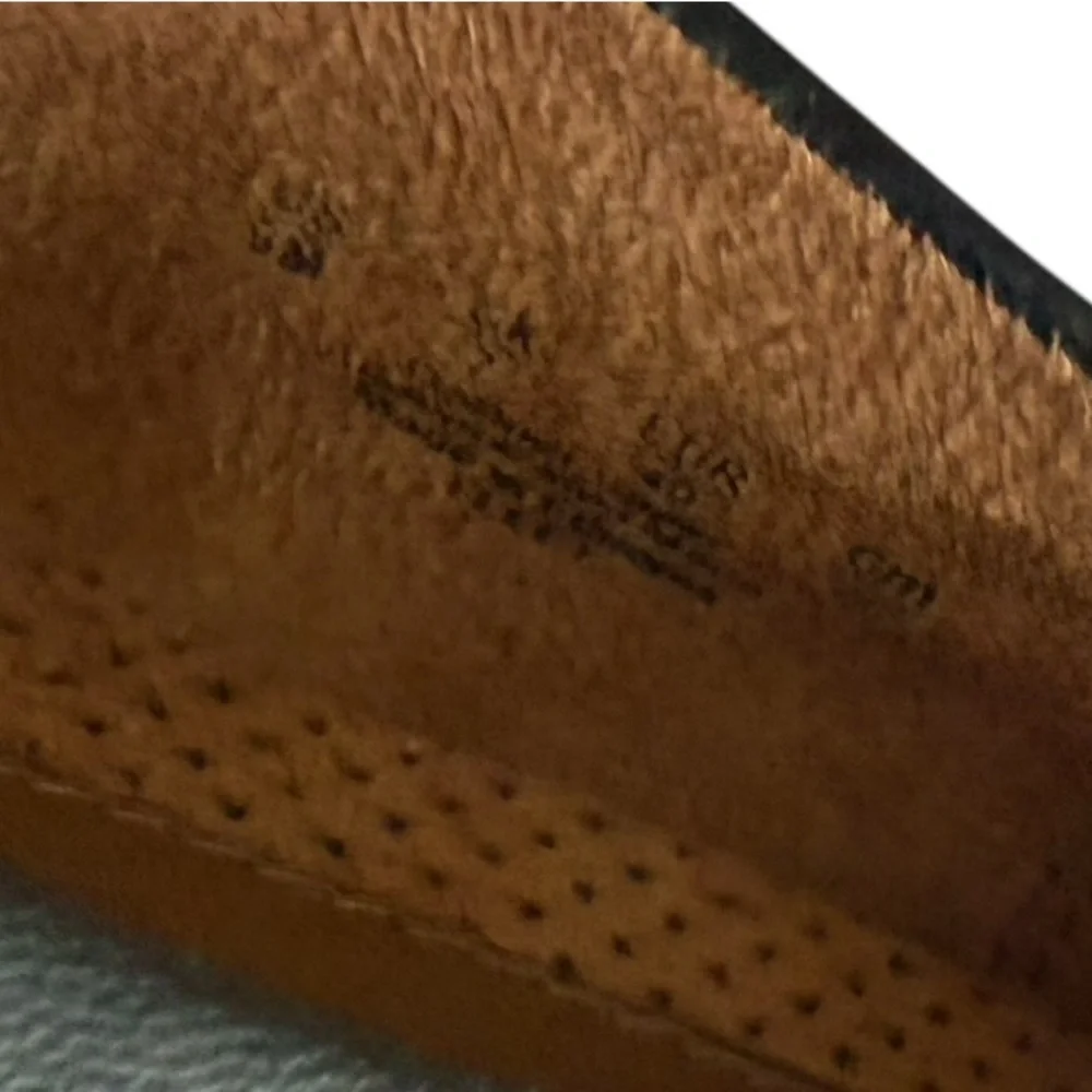 Natural Soul Black Leather Women’s Flats Shoes Size 9